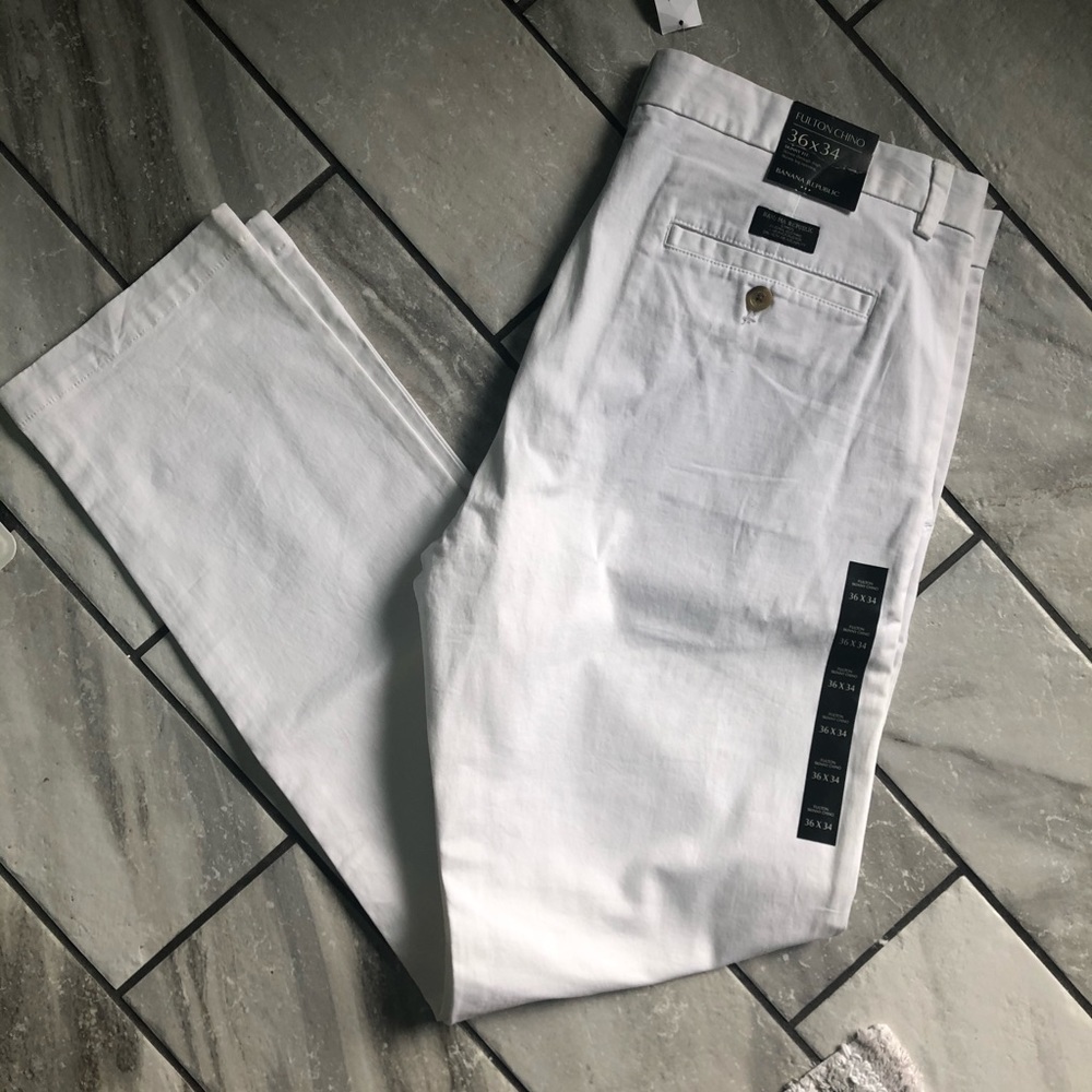 Banana Republic 36 x 34 White Chino Pant